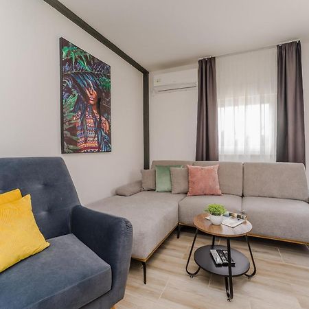 Apartmani Dmarie ปริฟลากา ภายนอก รูปภาพ