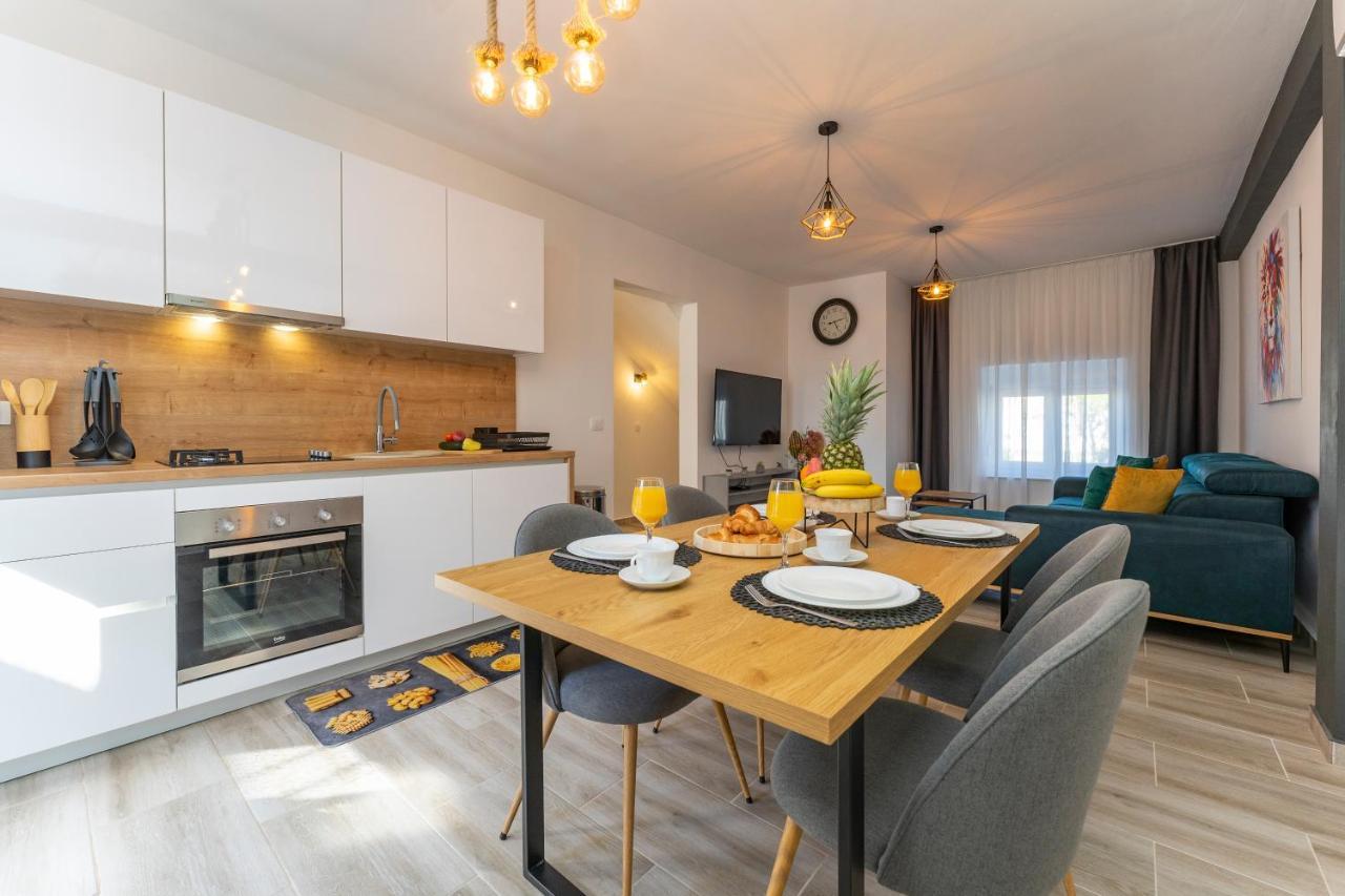 Apartmani Dmarie ปริฟลากา ภายนอก รูปภาพ