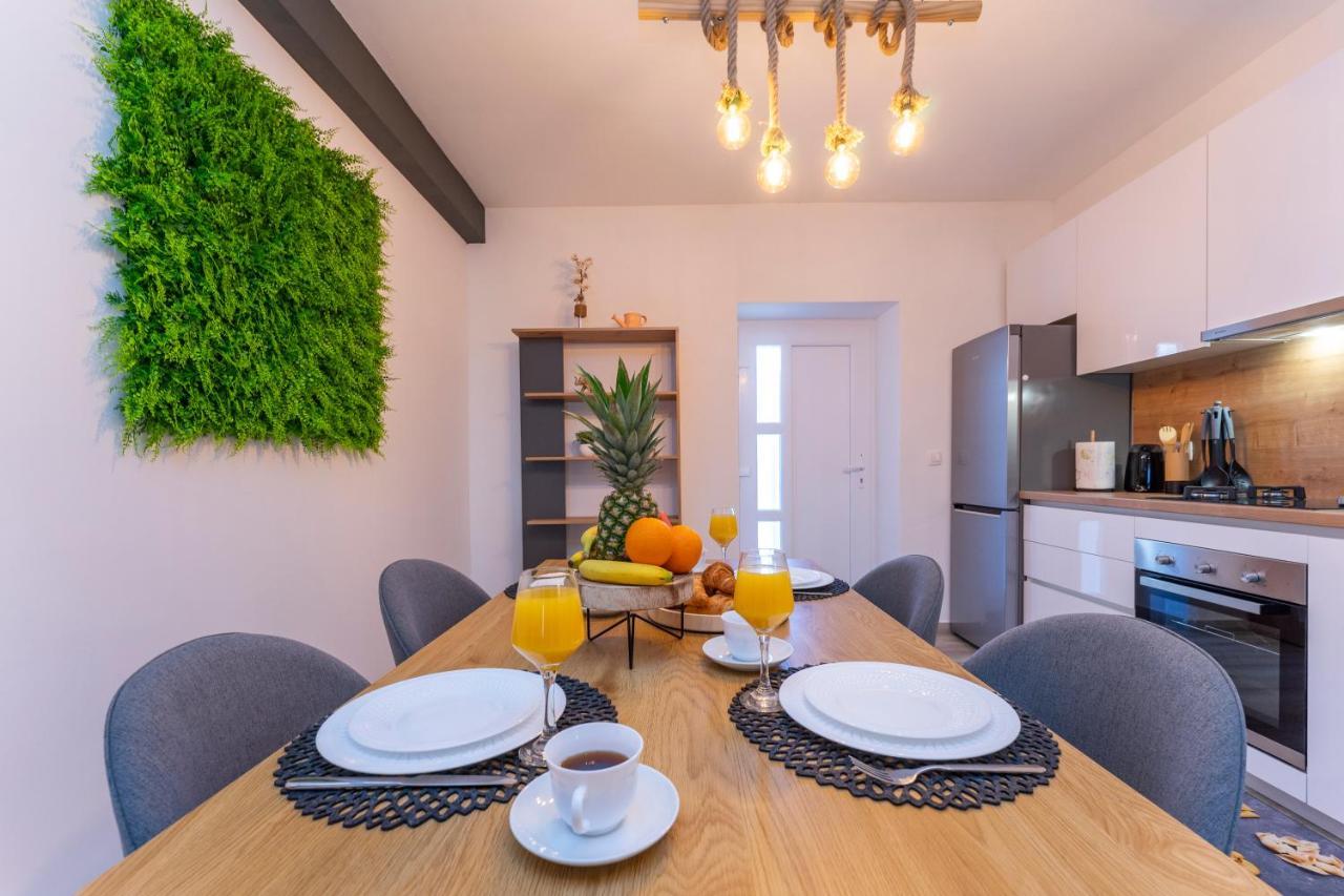 Apartmani Dmarie ปริฟลากา ภายนอก รูปภาพ