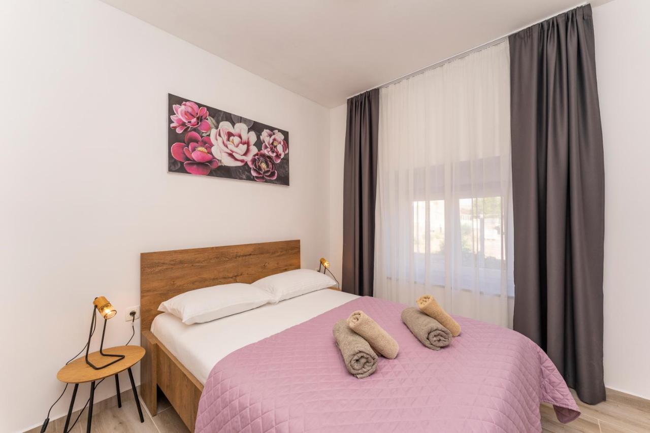 Apartmani Dmarie ปริฟลากา ภายนอก รูปภาพ