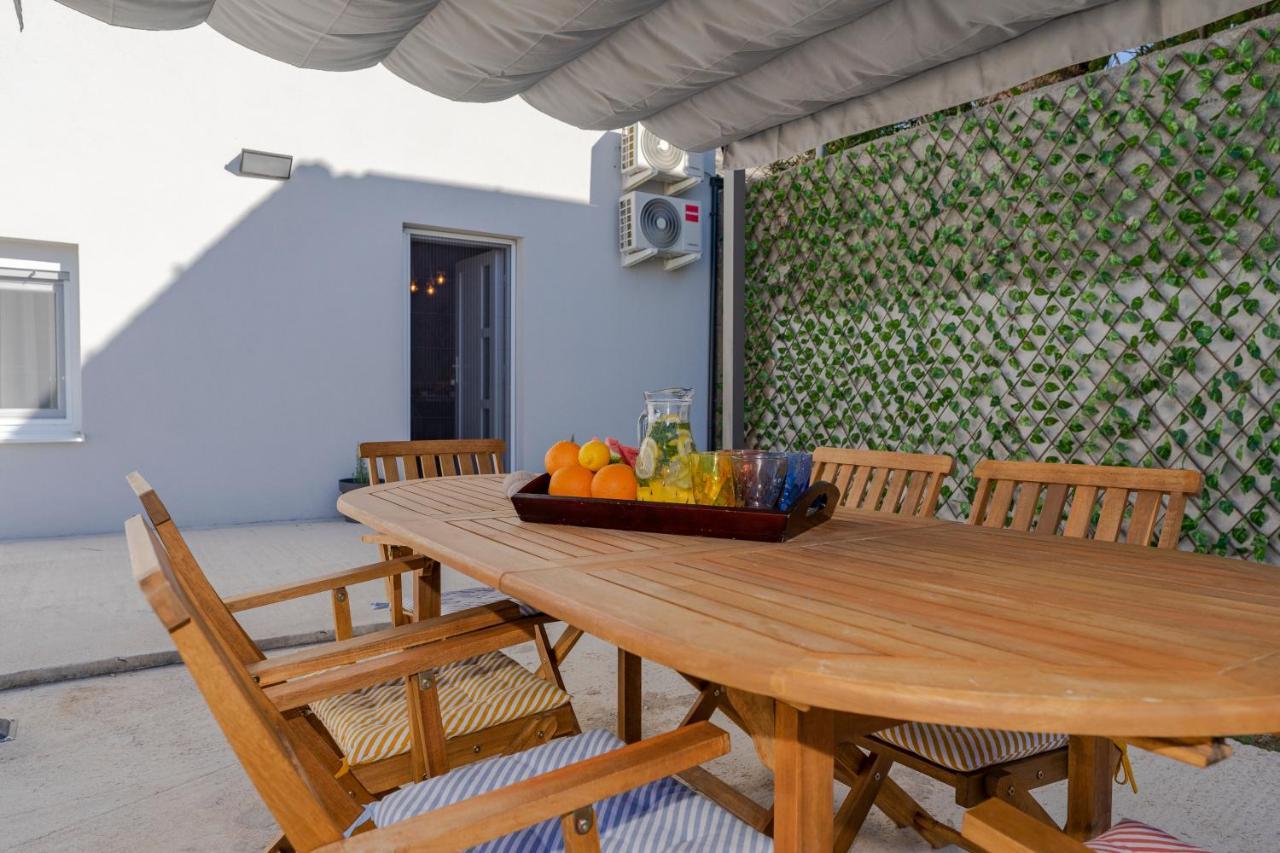 Apartmani Dmarie ปริฟลากา ภายนอก รูปภาพ