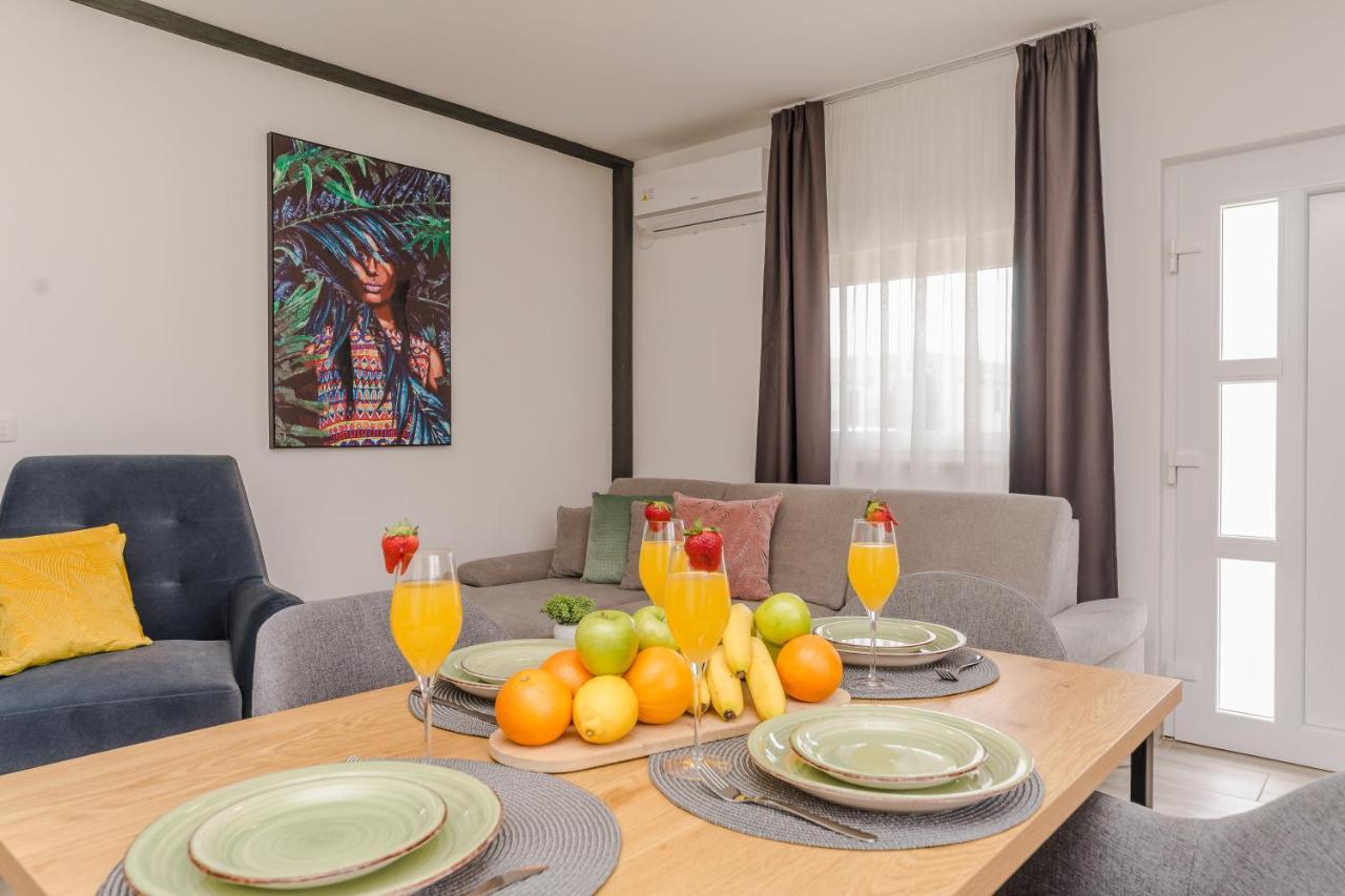 Apartmani Dmarie ปริฟลากา ภายนอก รูปภาพ